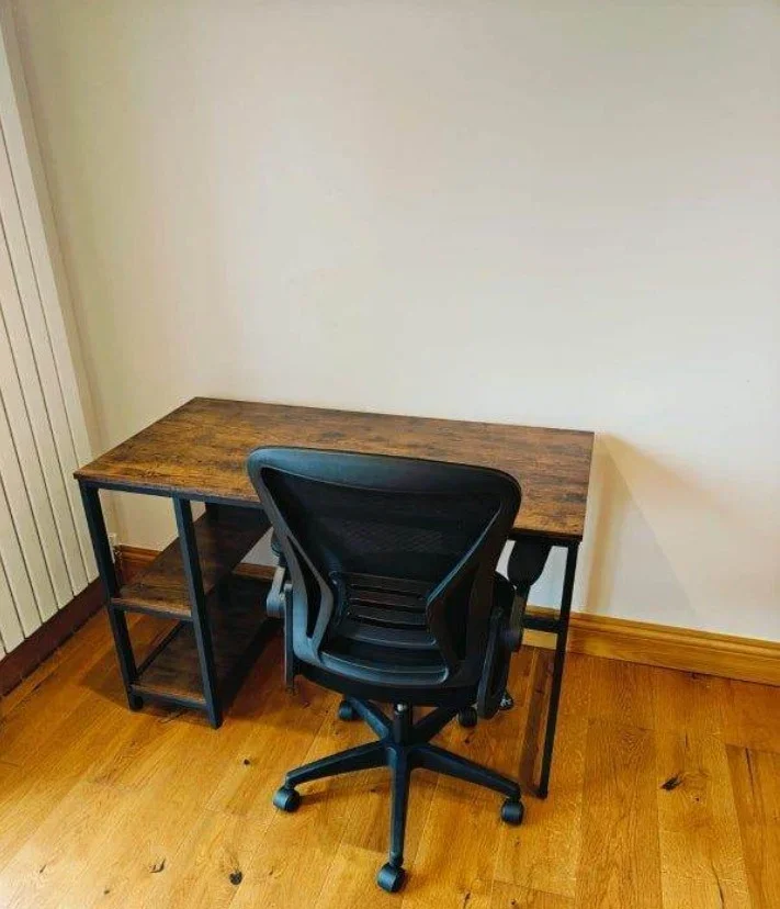 Room Macdonald Avenue in Greater London