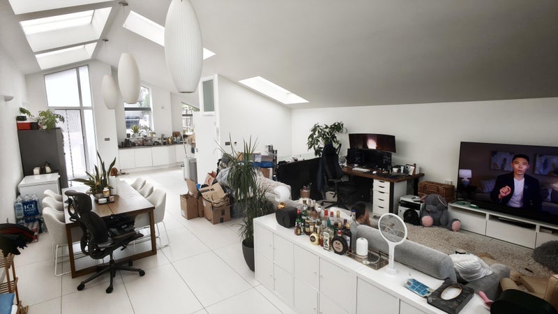 Room Bell Brook Rise in Greater London