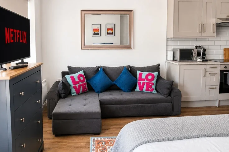 Flat Shoreditch High Street in Greater London