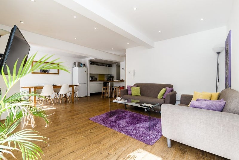 Room Akerman Road in Greater London