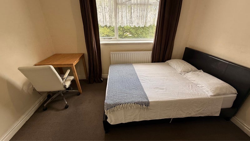 Room Heath Green in Coseley