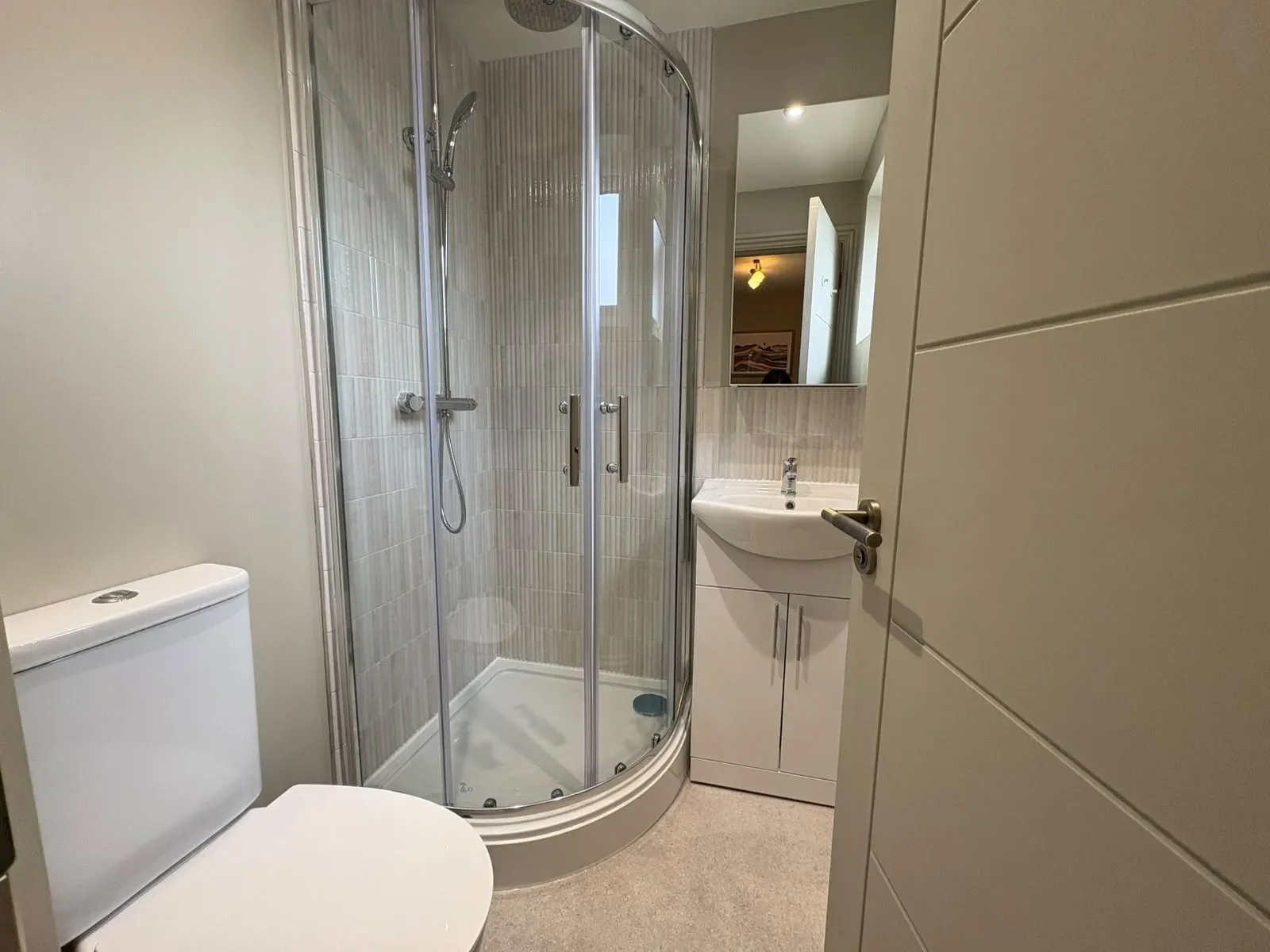 Room Rawdon Road in Maidstone