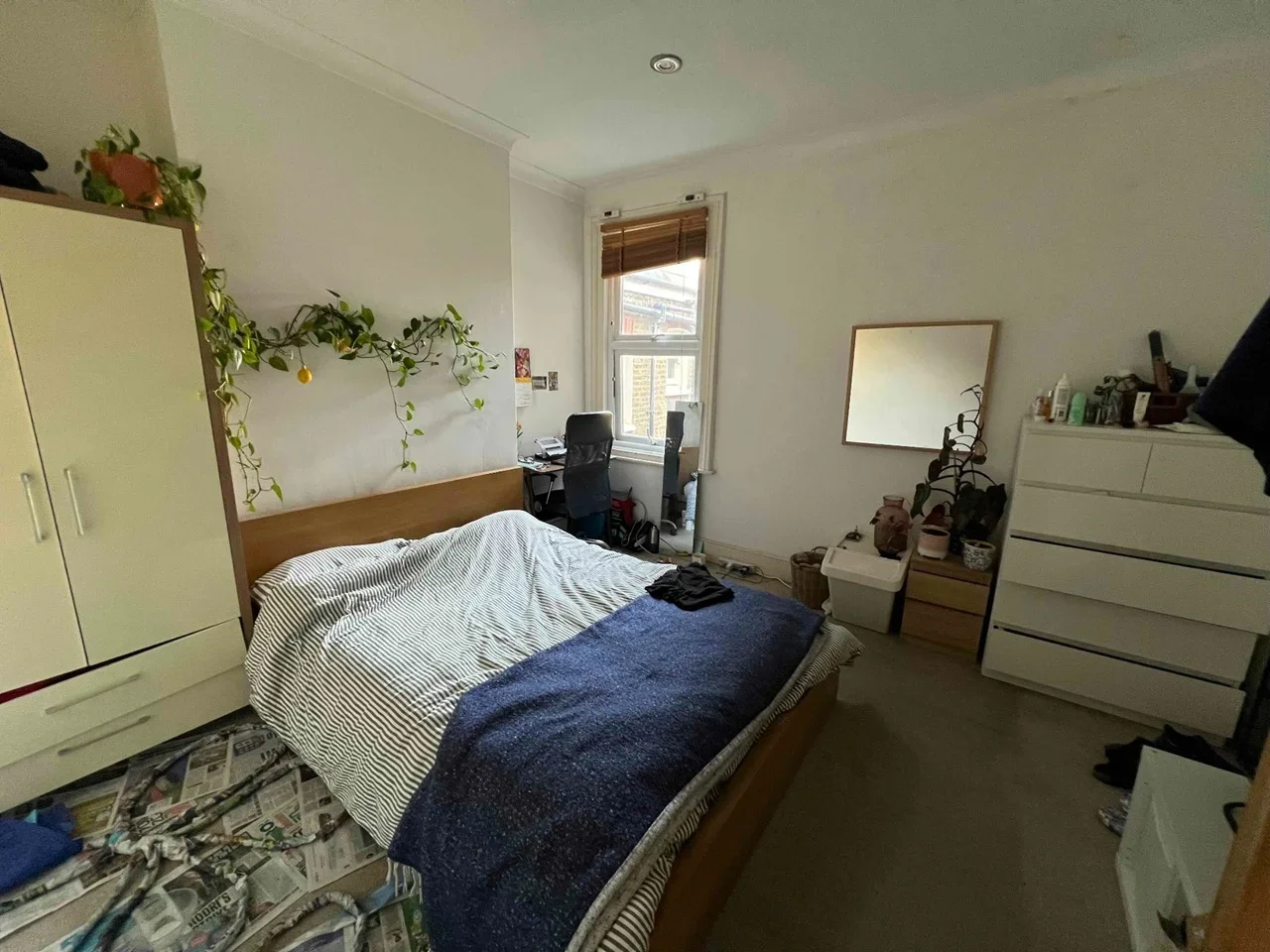 Flat Quinton Street in Greater London
