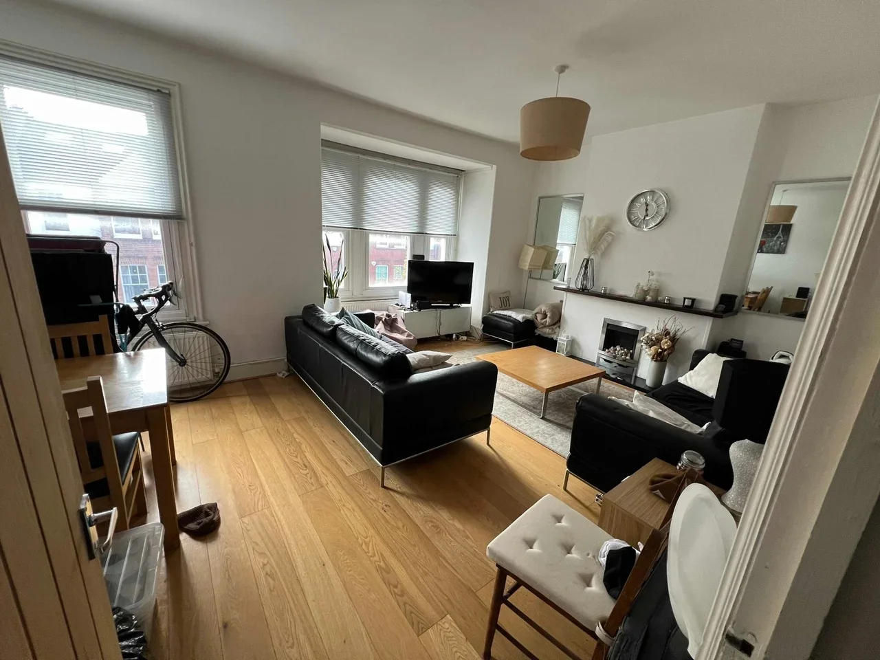 Flat Quinton Street in Greater London