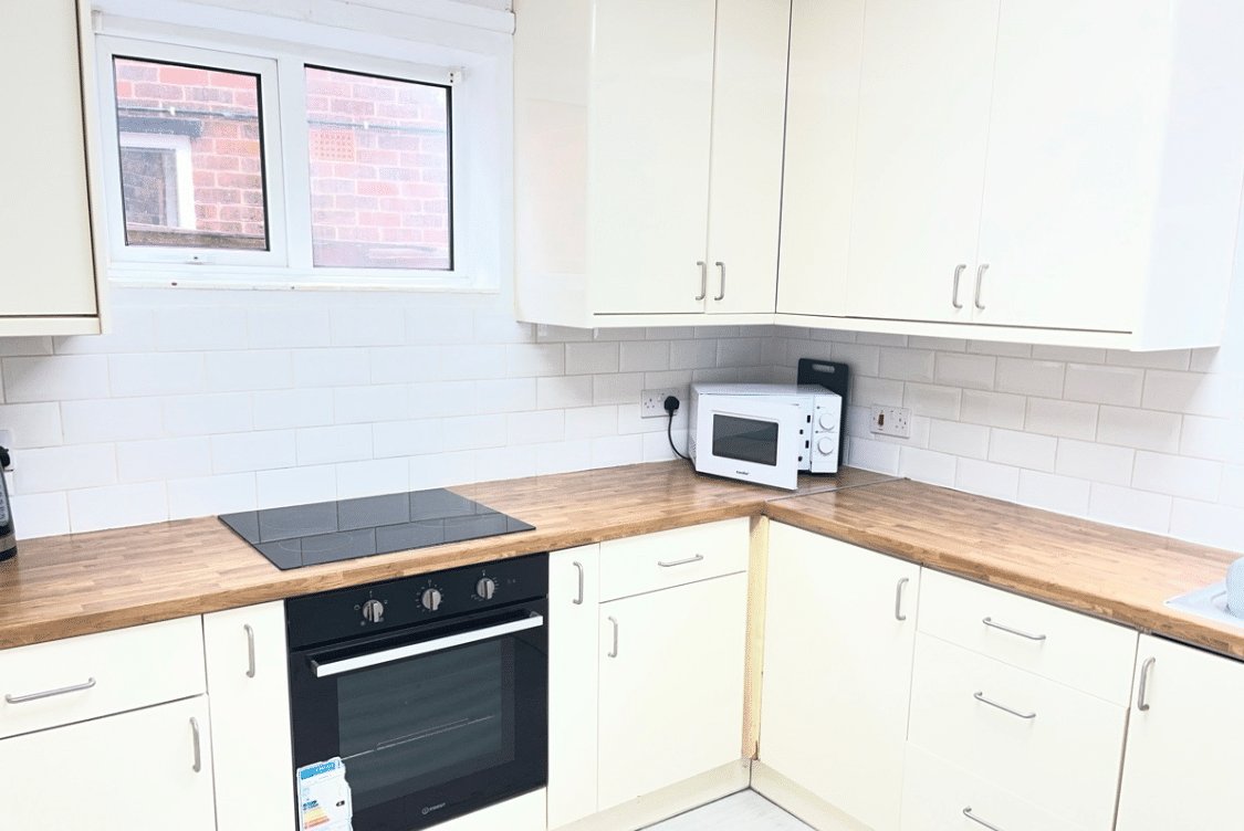 House Ashby Crescent in Charnwood