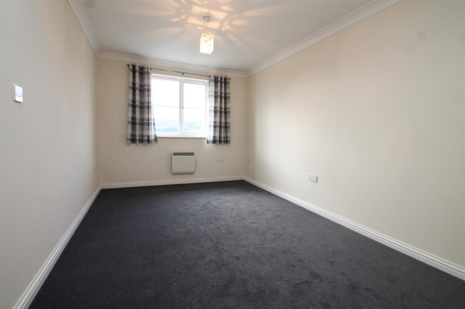 Flat Peatey Court in High Wycombe Community Board