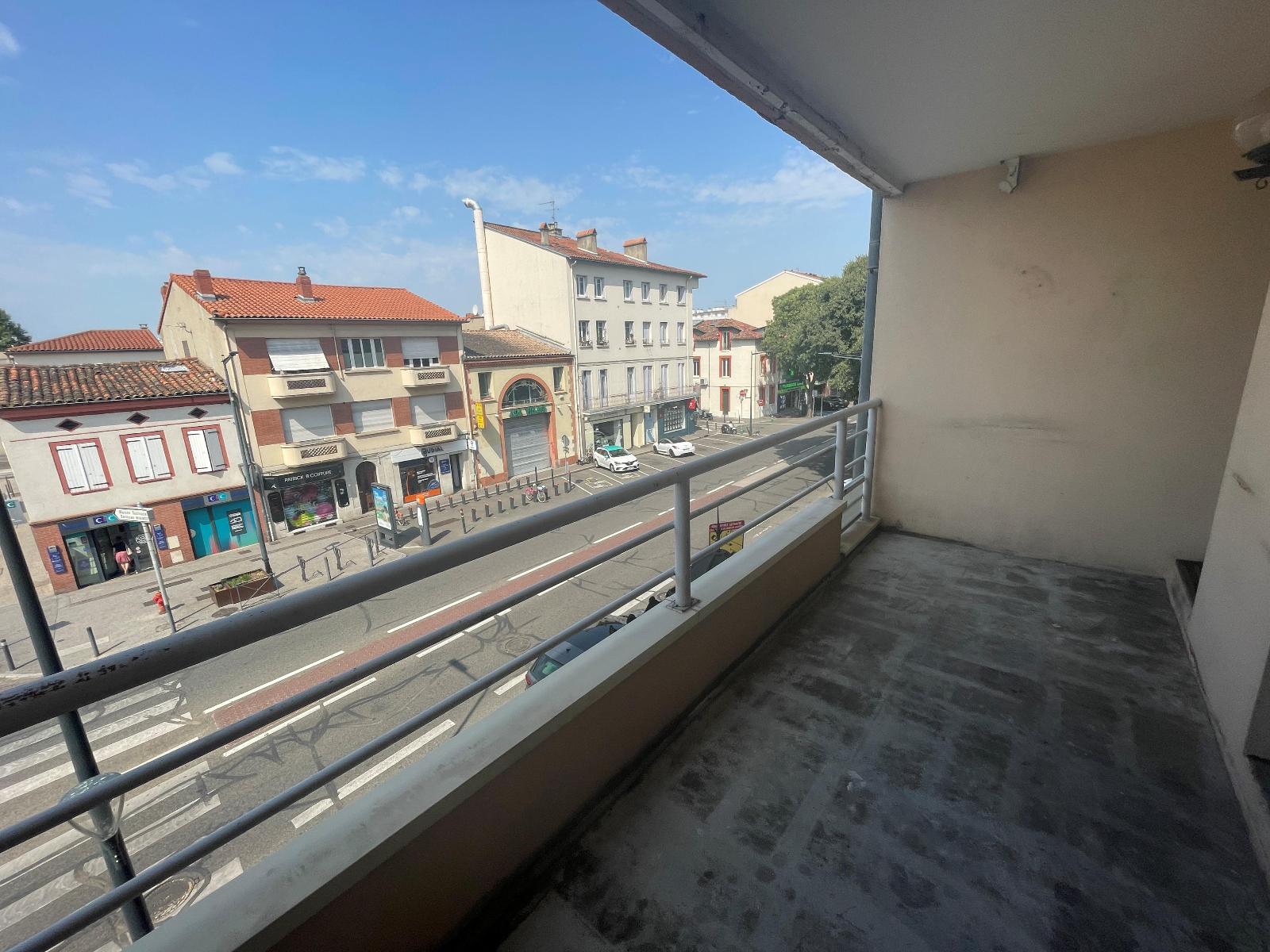 Flat Avenue des Minimes in Toulouse