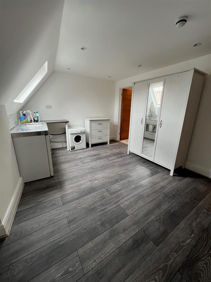 Flat Brent Street in Greater London