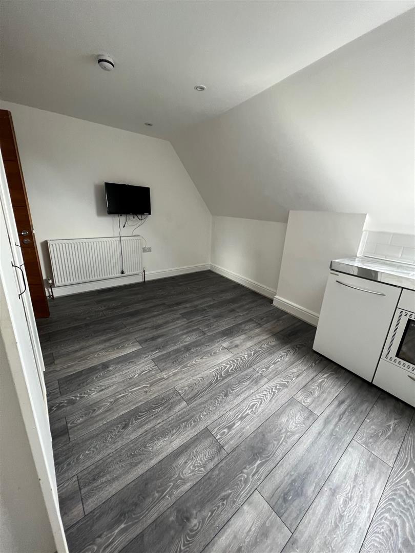 Flat Brent Street in Greater London