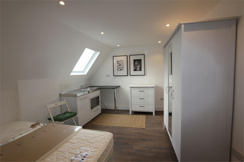 Flat Brent Street in Greater London