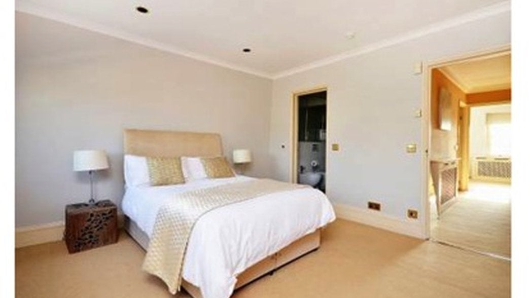 Flat Eaton Terrace in City of Westminster