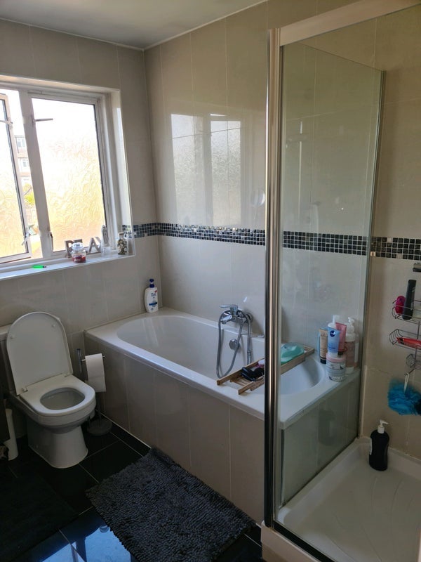 Room Rochester Way in Greater London