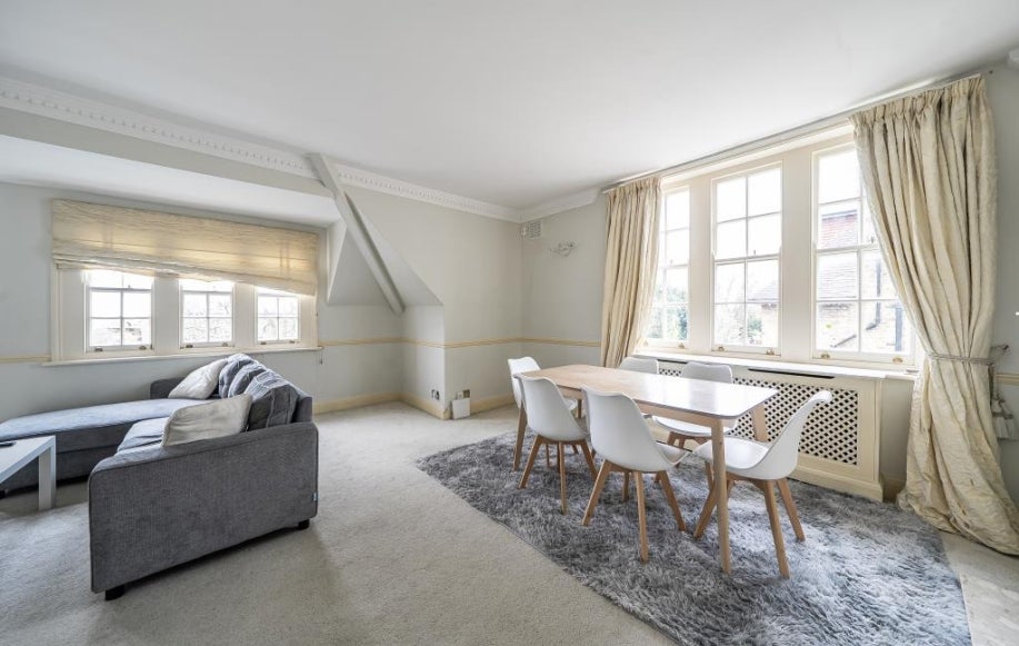 Flat Frognal Gardens in Greater London