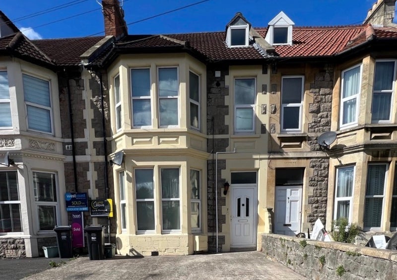 Room Dickenson Road in Weston-super-Mare