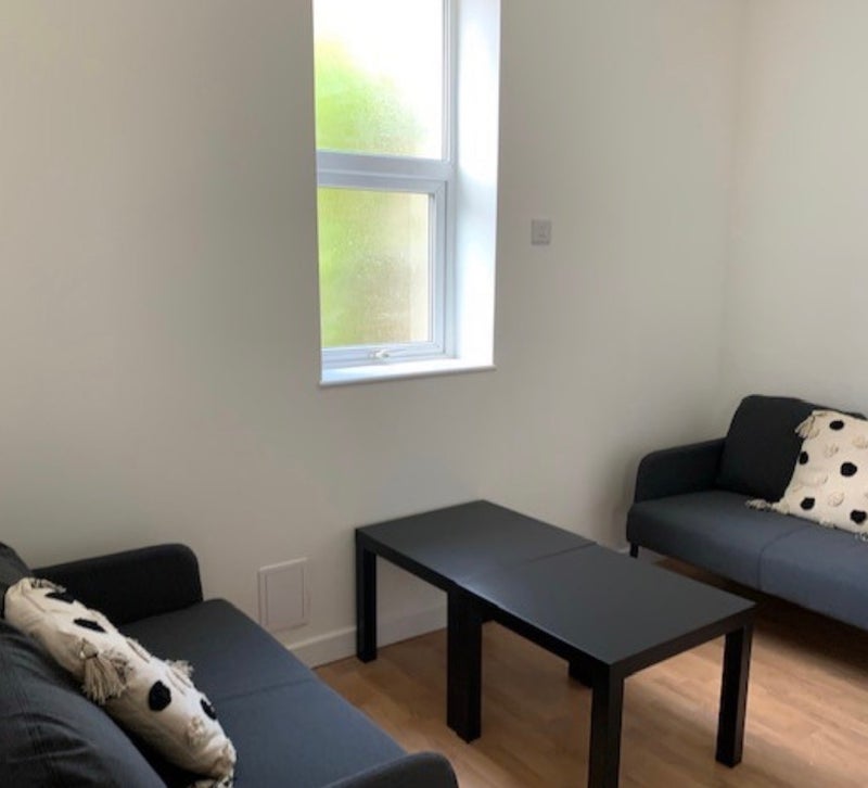 Room Dickenson Road in Weston-super-Mare