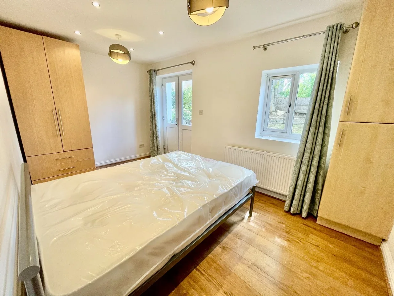 Flat York Road in Greater London