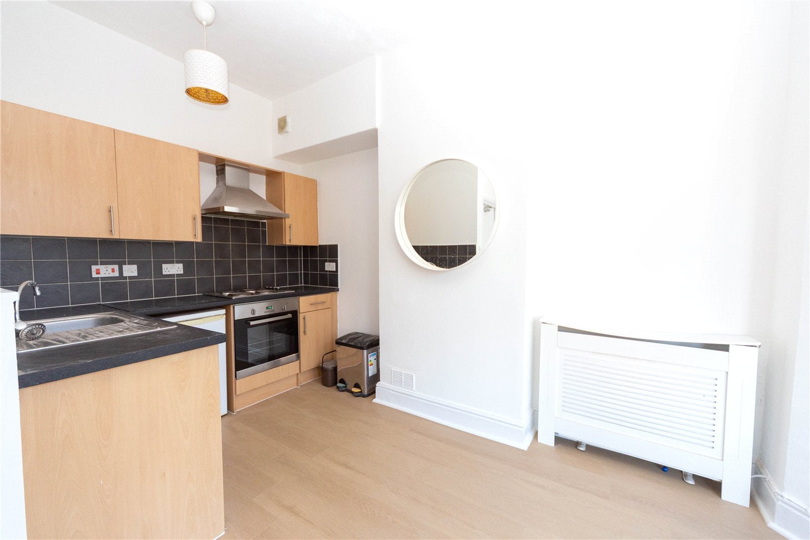 Flat Claude Road in Cardiff