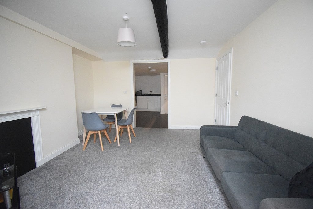 Flat Cornhill in Bridgwater