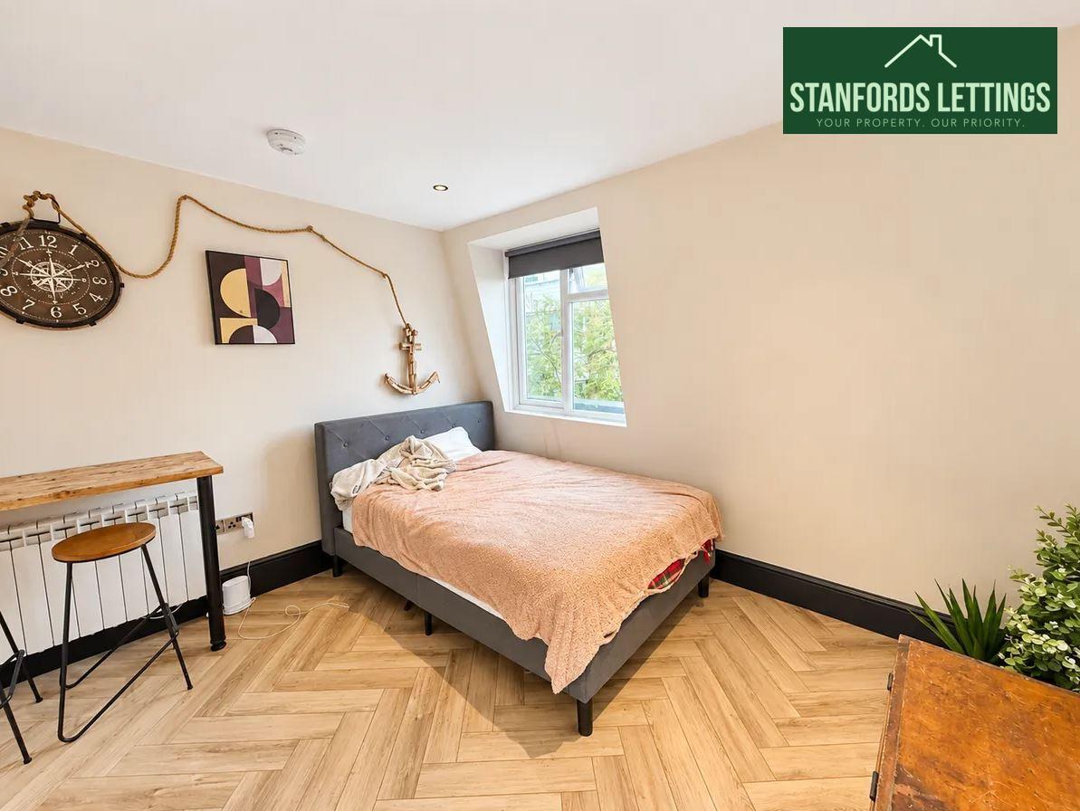 Flat Norfolk Terrace in Brighton