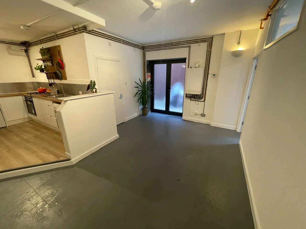 Flat Tudor Grove in Greater London