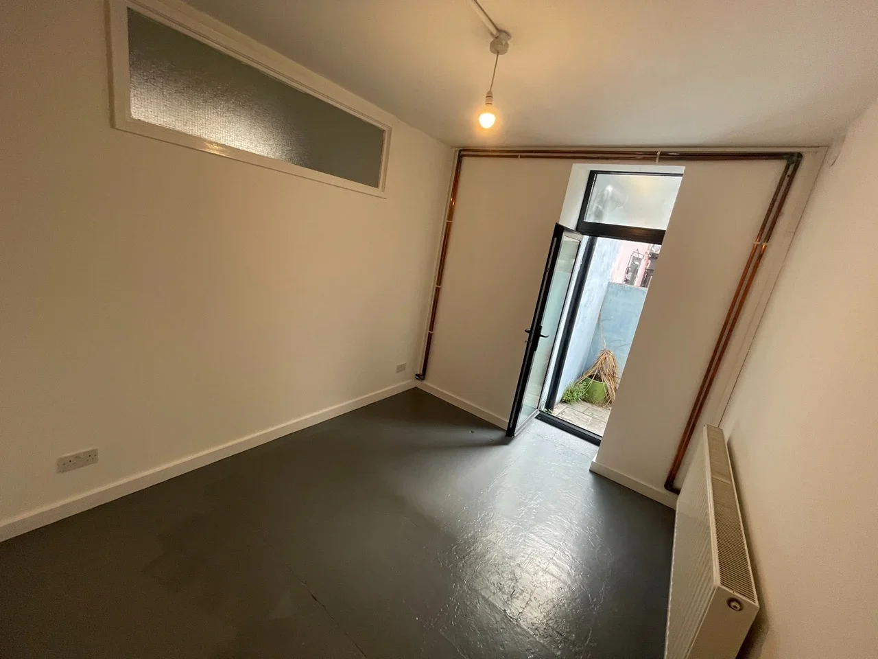Flat Tudor Grove in Greater London