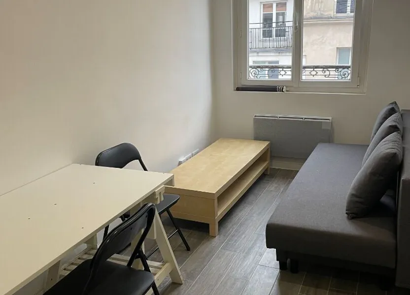 Room Rue Saint-Denis in Paris