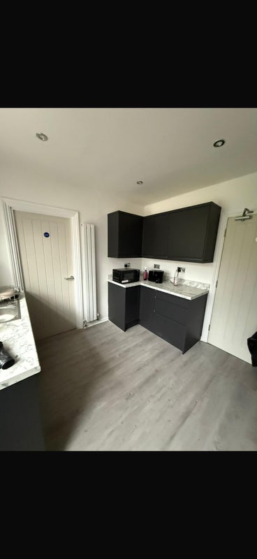 Room Gipsy Patch Lane in Bristol