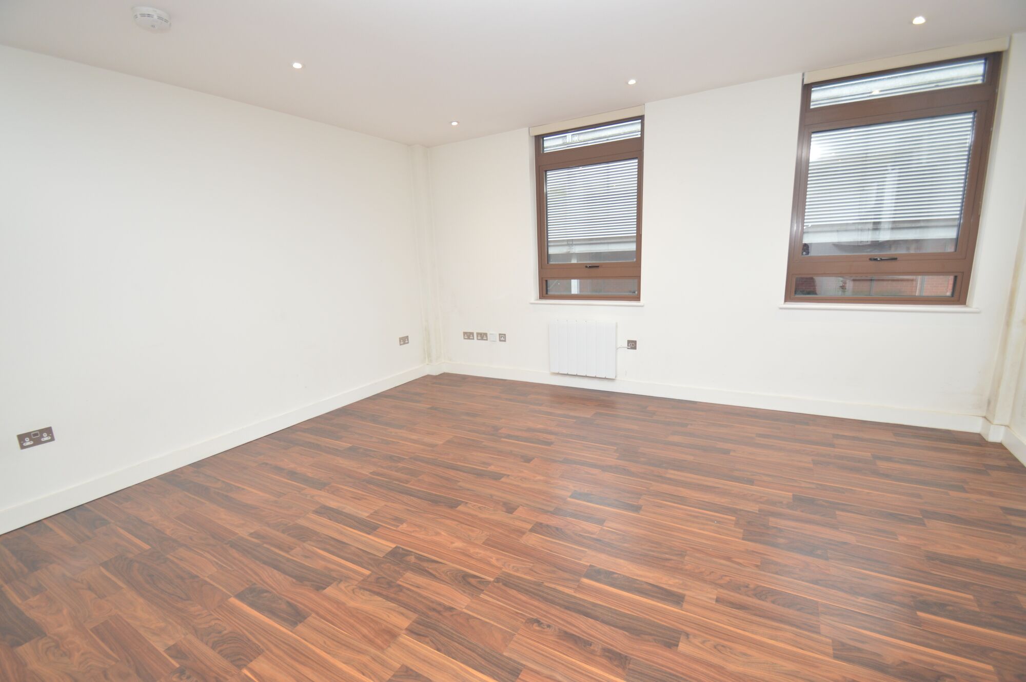 Flat Mendy Street in High Wycombe
