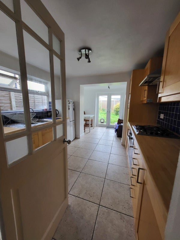 Room Ashville Road in Greater London