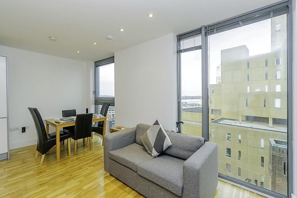 Flat Rumford Place in Liverpool