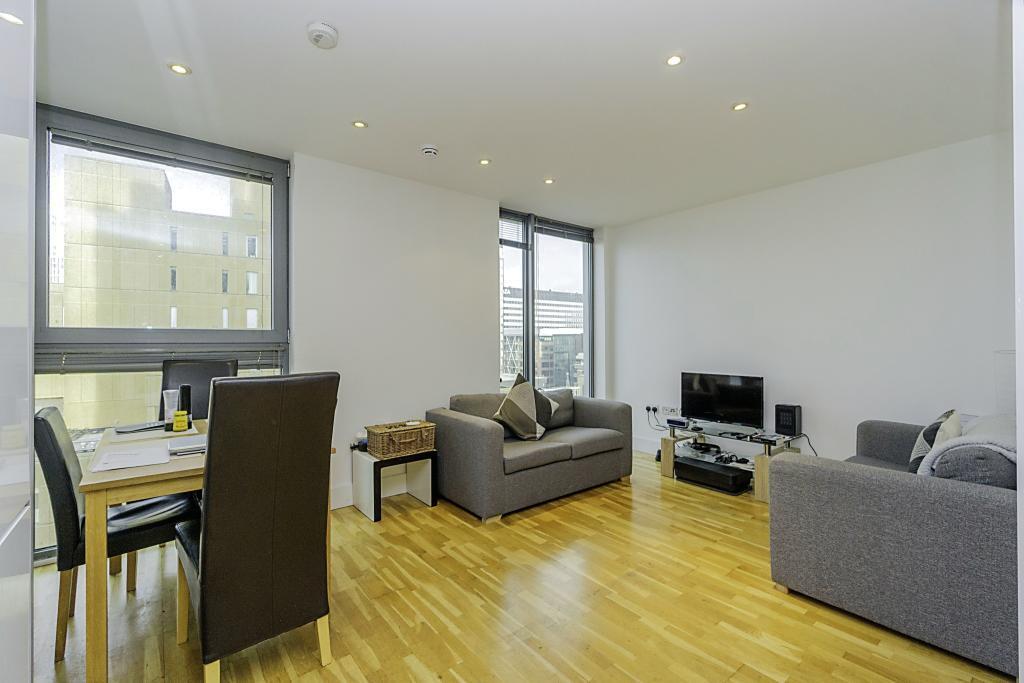 Flat Rumford Place in Liverpool