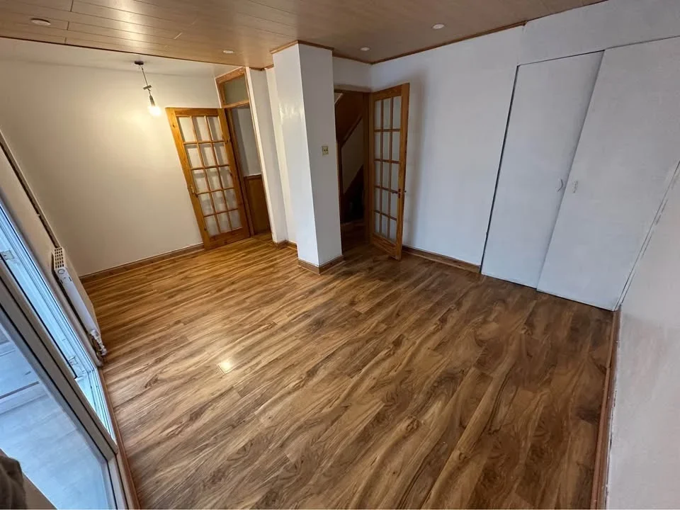 House Axe Close in Luton