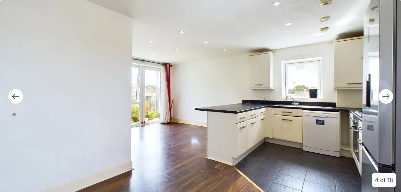 Flat Drinkwater Road in Greater London