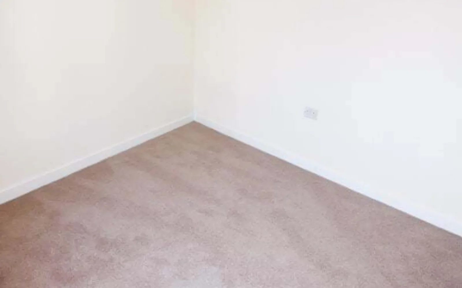 Flat Pump House Crescent in Watford