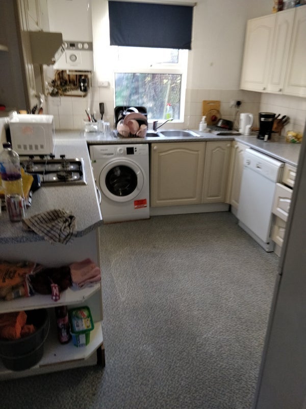 Room Oval Road in Greater London