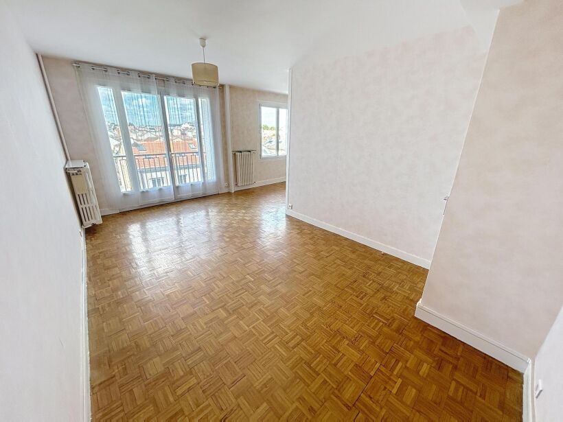 Appartement Place Drouet d'Erlon à Reims
