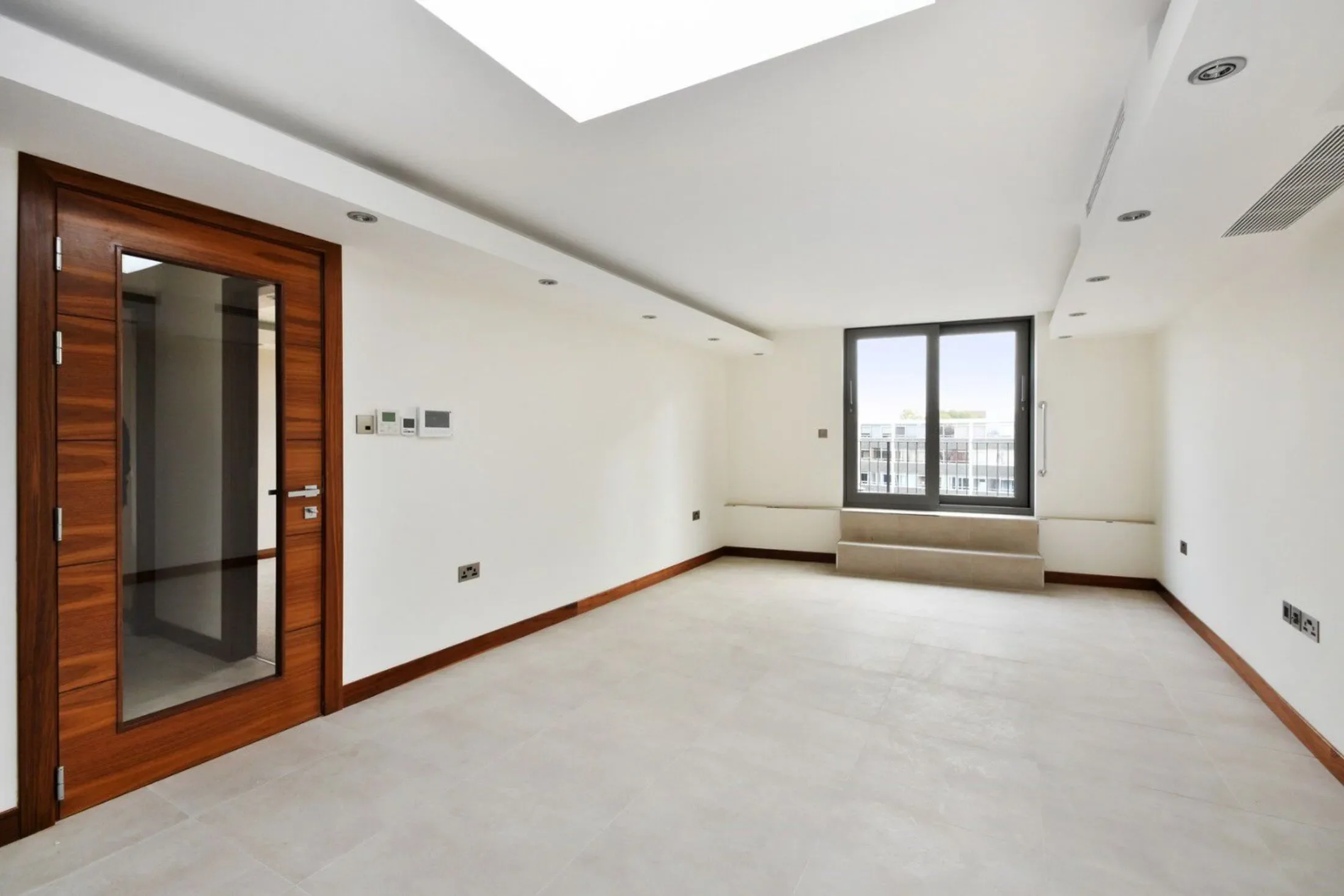 Flat William Carey Way in Greater London