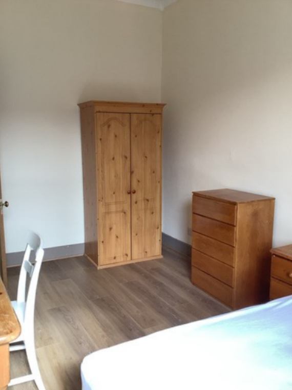 Room Dudley Drive in Glasgow