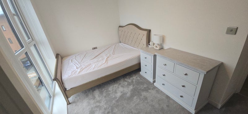 Room Willowbay Drive in Newcastle upon Tyne