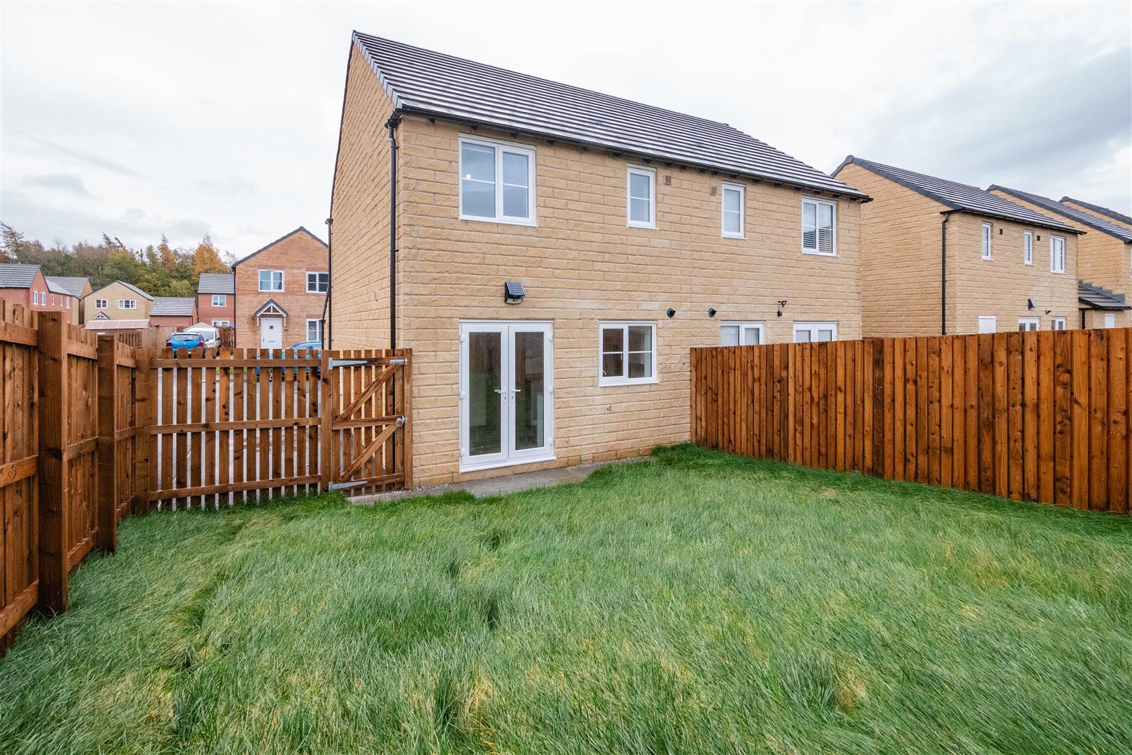 House Petersmiths Close in Ollerton and Boughton