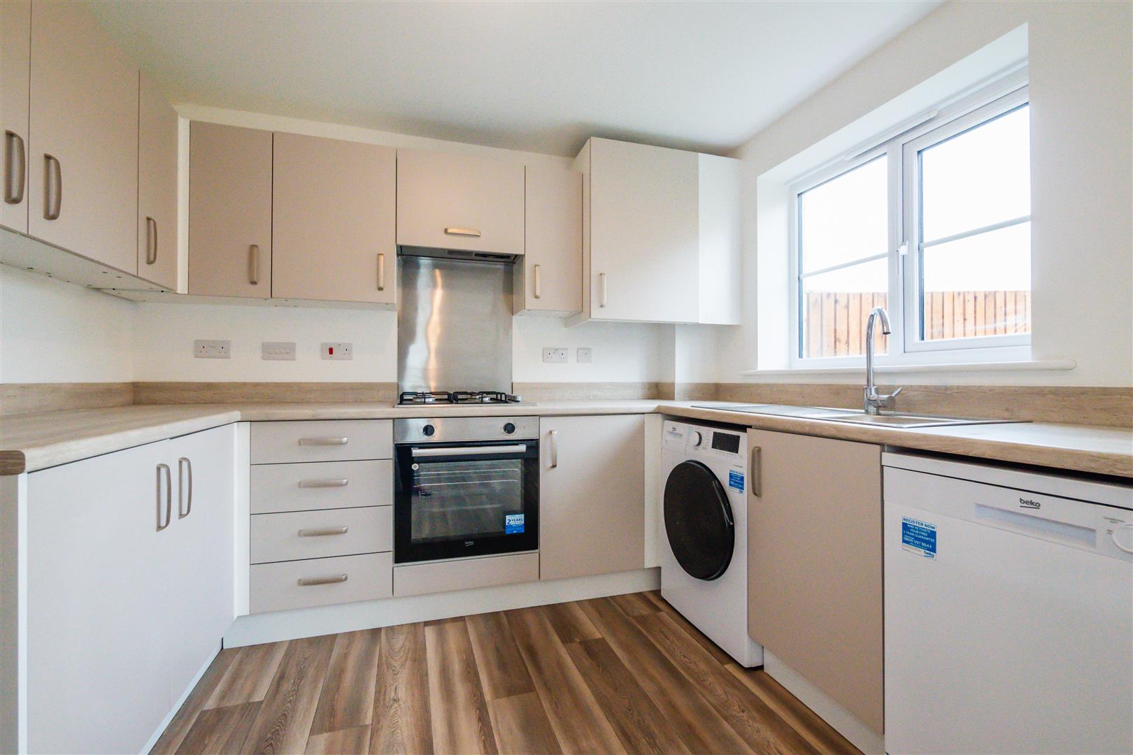House Petersmiths Close in Ollerton and Boughton