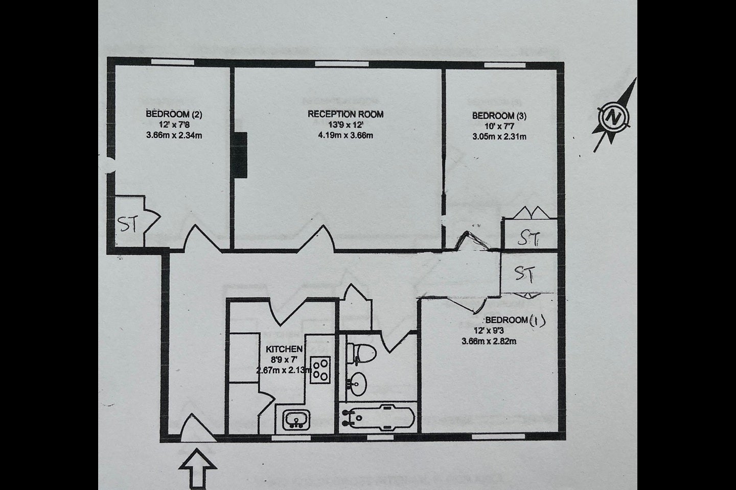 Flat Maysoule Road in Greater London