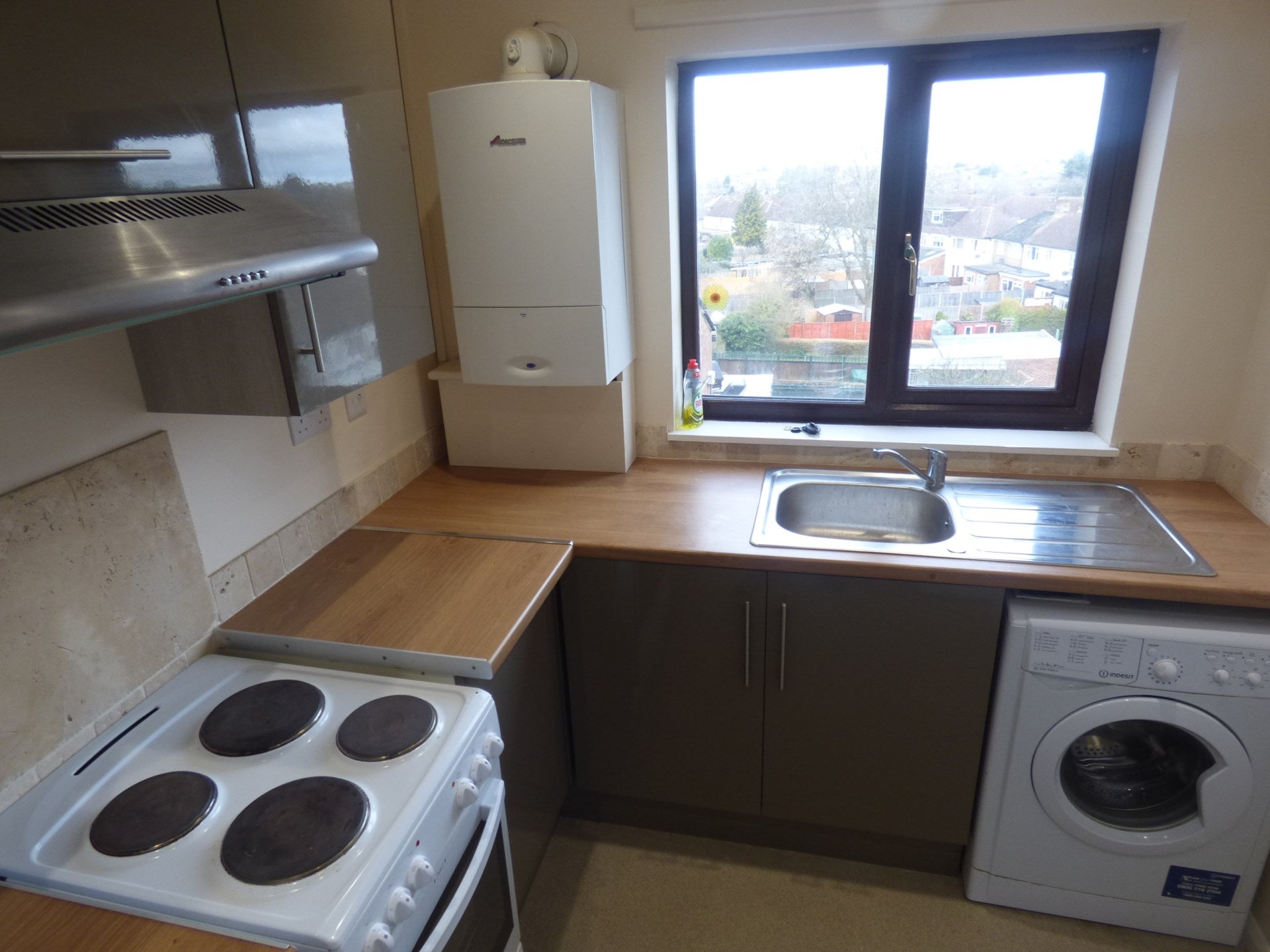 Flat Dunstable Road in Lewsey Farm