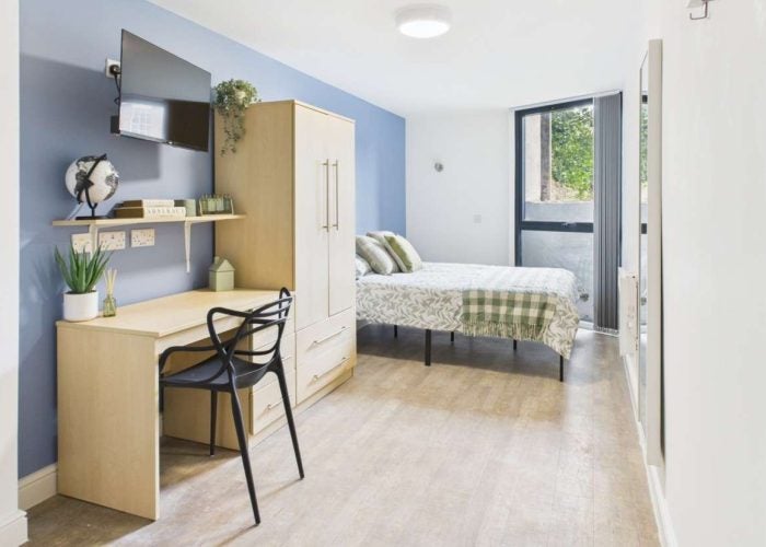 Room Mount Pleasant in Liverpool