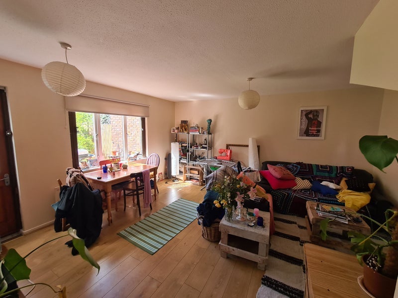 Room Kerfield Place in Greater London