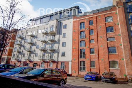 Flat Redcliff Backs in Bristol