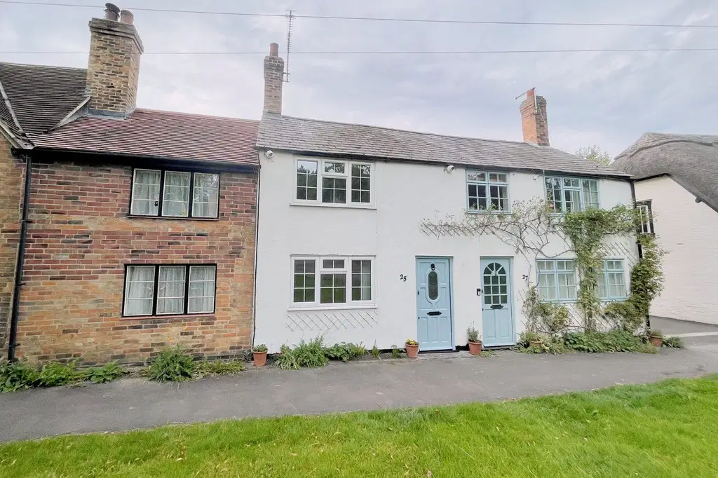 House The Crescent in Rugby
