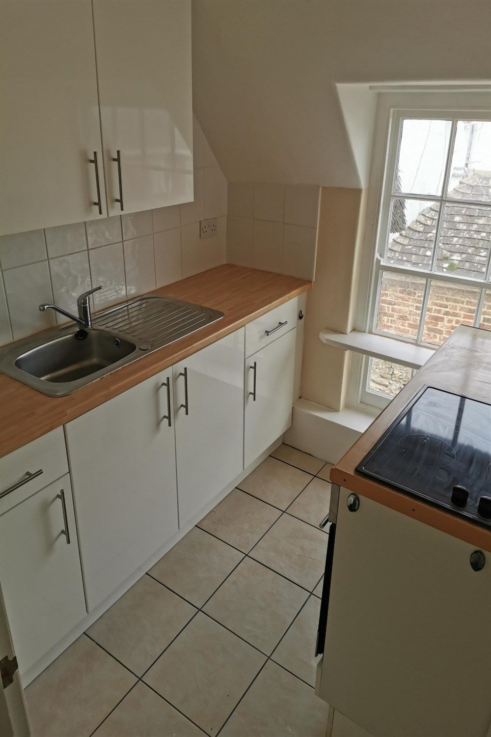 Flat Elm Grove in Chichester