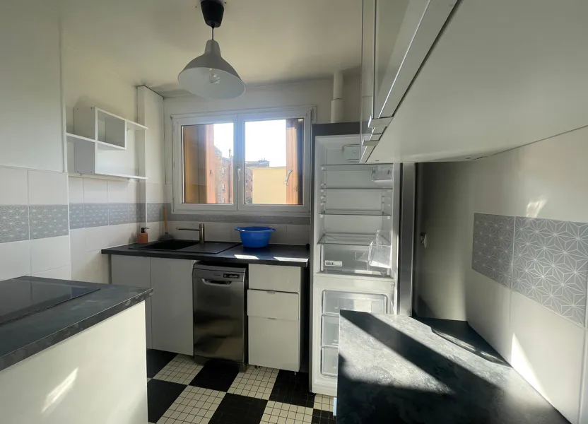 Appartement Avenue des Combattants d'Afrique du Nord à Les Lilas