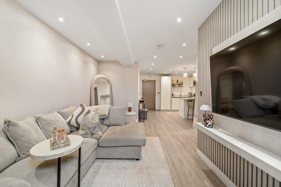 Flat Eden Place in Cheadle